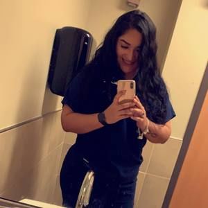 Meet your Posher, Stephanie